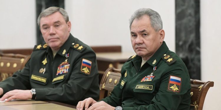 Rusya Savunma Bakanı Şoygu: 3 günlük çatışmalarda 3 bin 715 Ukrayna askeri imha edildi