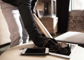 Saat başı hırsızlık