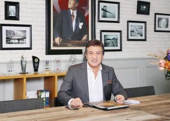 Sarsıntı bölgesindeki mağazalar tekrar açıldı