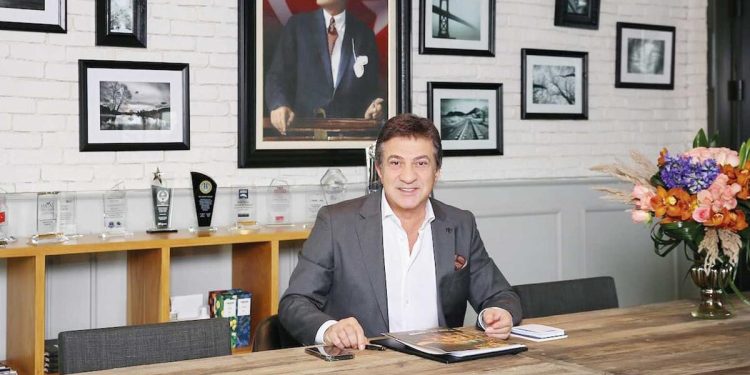 Sarsıntı bölgesindeki mağazalar tekrar açıldı