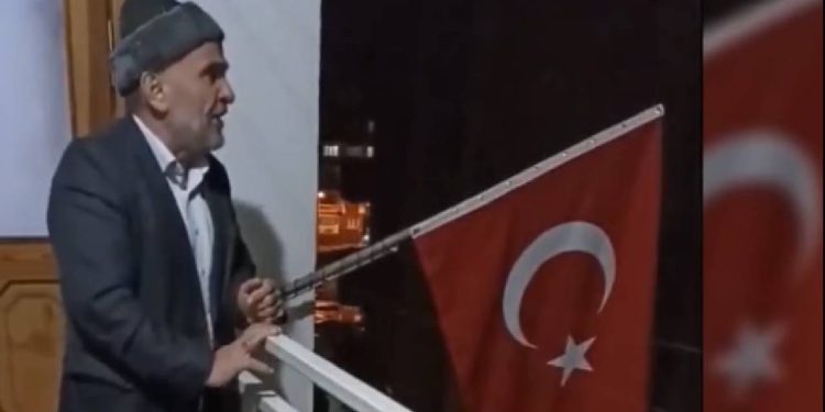 Seçimi 4 Silahla ‘Kutlayan’ Kişi Terör Estirdi!