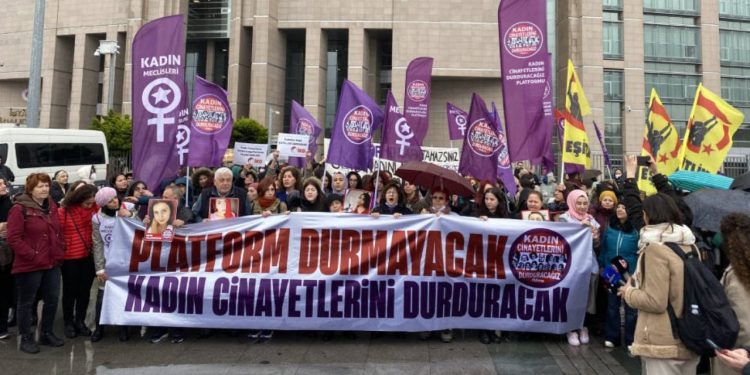 Son 1 Ayda 40 Bayan Öldürüldü!