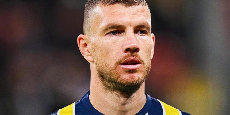 Son Dakika: Edin Dzeko, Fenerbahçe’ye gelmeye sıcak bakıyor! Tek ve özel isteği var…