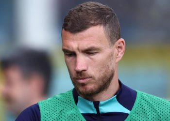 Son Dakika: Edin Dzeko, Türkiye’ye geliyor! Mutabakat tamam, Fenerbahçe’den haber bekleyecek