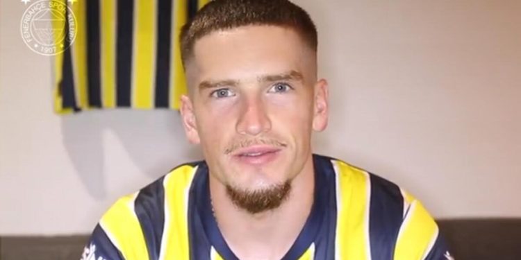 Son Dakika: Fenerbahçe Ryan Kent transferini resmen açıkladı