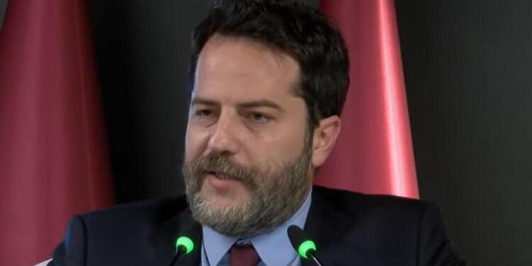 Son dakika: Galatasaray’da Sportif A.Ş. Başkanvekili Erden Timur, transfer için İngiltere’de! Gayede 6 oyuncu var