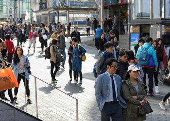 ‘Şu an 50 yaşındayım lakin yakında 48 olacağım’ Güney Kore’de yaş hesabı değişti, başlar karıştı