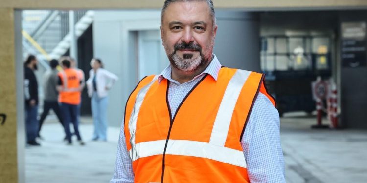 “Teknolojiyle Geleceğe Gülümse” projesinde gaye bir yılda 4 bin genç