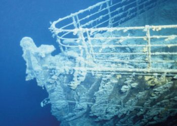 Titanik’e giden denizaltı kayboldu