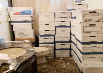 Trump zımnî dokümanları tuvalette saklamış