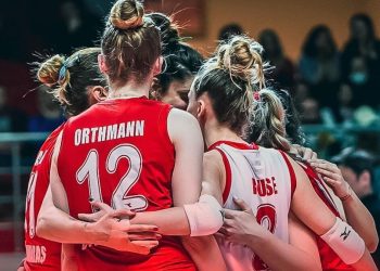 Türk Hava Yolları’nda 5 imza