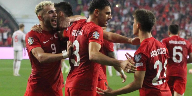 Türkiye 2-0 Galler (Milli Kadro maç özeti)