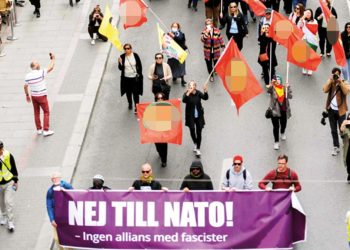 Türkiye’yi ikna etmeye çalışıyor ancak İsveç’in ‘teröre destek’ inadı sürüyor