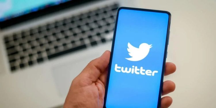 Twitter çeviri özelliğini kapattı! Pekala Twitter çeviri özelliğini neden kaldırdı? Çeviri özelliği paralı mı olacak?