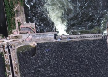 Ukrayna’daki hidroelektrik santraline akın: 1 meyyit