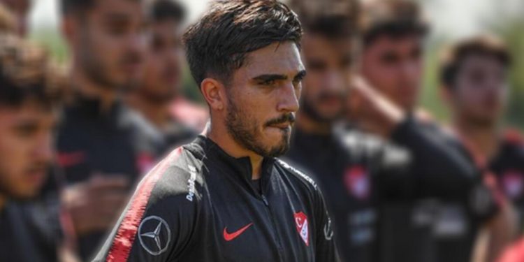 Umut Güneş: Beşiktaş, transfer için menajerimle temas halindeydi | En büyük hayalim A Ulusal Ekip forması giymek