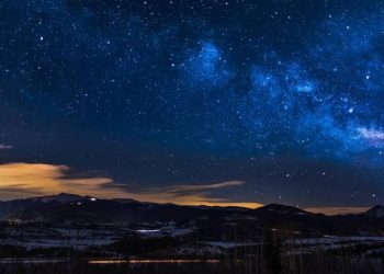 Uzayda Şaşırtan Keşif… Bilim İnsanları Art Geriye Sıralanmış Yapıları Ortaya Çıkardı