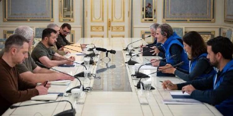 Zelenski ve IAEA Genel Yöneticisi Grossi ‘Kakhovka barajını’ görüştü