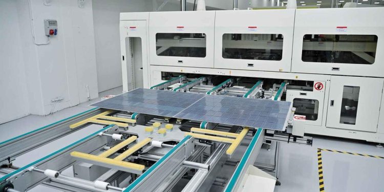 10 milyon Euro yatırımla güneş paneli üretecek