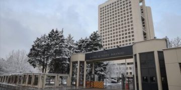 Hazine ve Maliye Bakanlığı benzin ve motorin zamlarını 2 gerekçeyle savundu