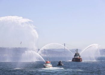 İstanbul’da, Denizcilik ve Kabotaj Bayramı’nın 97’nci yıl dönümü kutlandı.