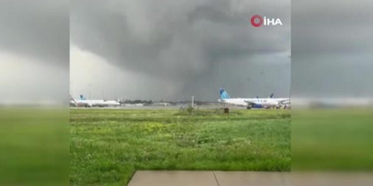 ABD’de hortum: Yüzlerce uçuş iptal