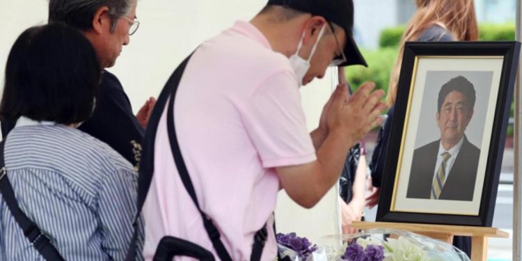 Abe suikastının birinci yıldönümü