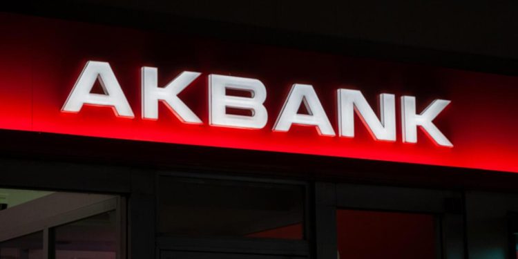 Akbank’tan 31 milyar lira kar