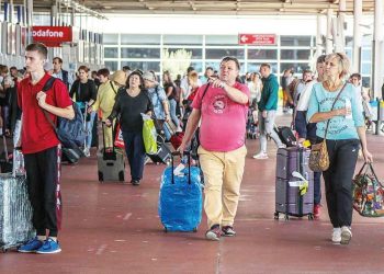 Antalya’da yolcu trafiği rekoru