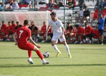 Antalyaspor hazırlık maçında Alanyaspor’u 2-1 yendi