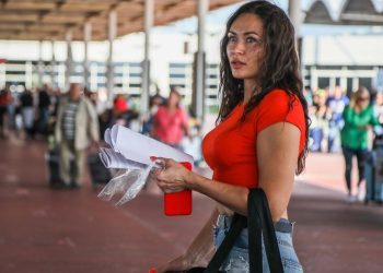 Antalya’ya turist akını! Hava yoluyla gelen turist sayısı 6 milyonu geçti