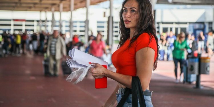 Antalya’ya turist akını! Hava yoluyla gelen turist sayısı 6 milyonu geçti