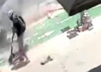 Araç kalabalığa daldı, 7 kişi yaralandı! İsrail’in konuştuğu olay…