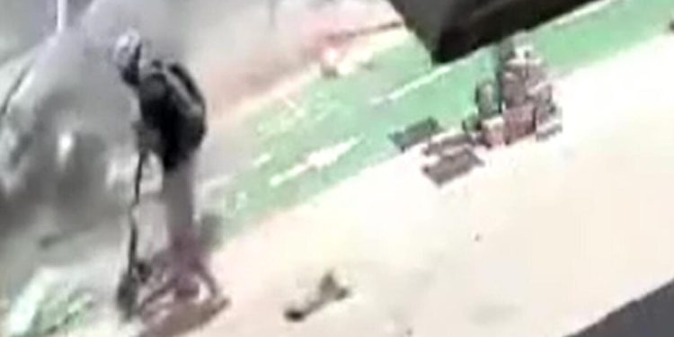 Araç kalabalığa daldı, 7 kişi yaralandı! İsrail’in konuştuğu olay…