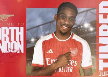 Arsenal, Ajax’tan Jurrien Timber’ı transfer etti