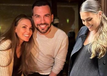 Aslı Enver anne oldu!