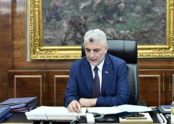 Bakan Bolat Ukraynalı bakanla görüştü