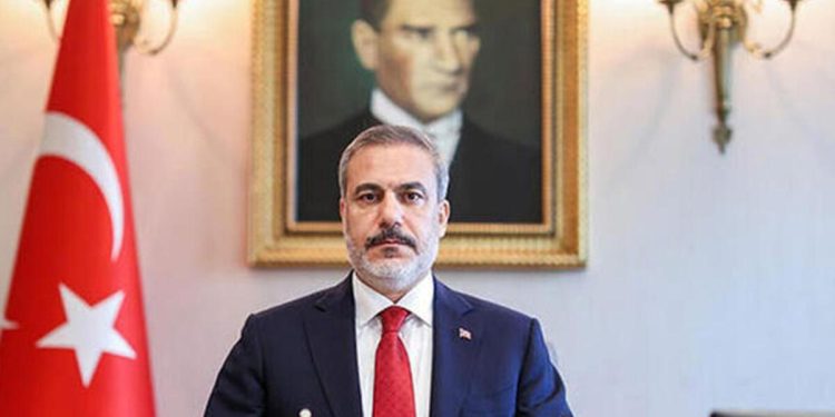 Bakan Fidan’dan kritik görüşme: Yakışıksız ataklara kınama!