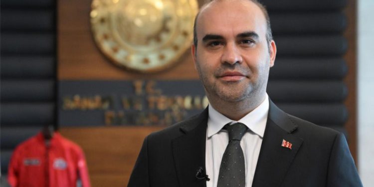 Bakan Kacır’dan değerli açıklamalar