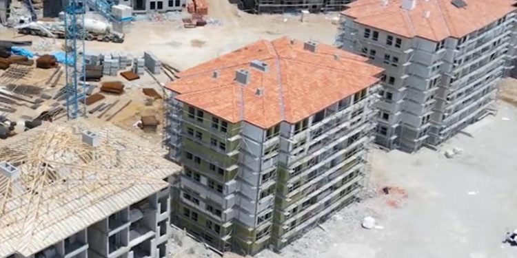 Bakan Özhaseki: Sarsıntı bölgesinde durup dinlenmek için vaktimiz yok