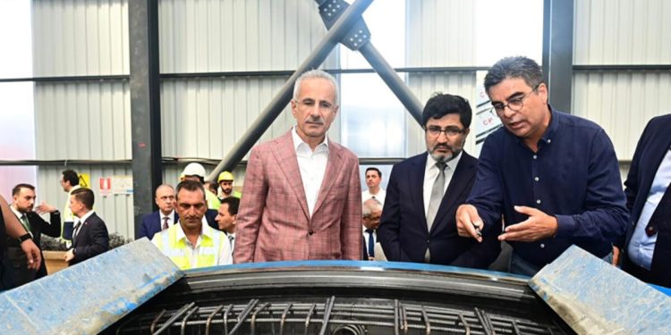 Bakan Uraloğlu: Demiryollarına 880 milyar lira yatırım yaptık