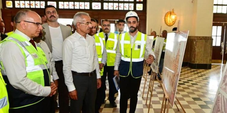 Bakan Uraloğlu Haydarpaşa Garı’nı inceledi! 2024’te tamamlanacak
