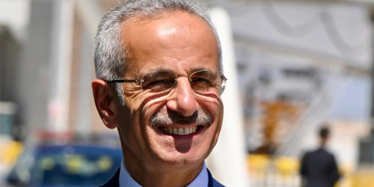 Bakan Uraloğlu: Uçaklarımızın yükü artıyor