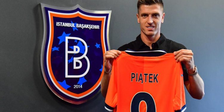Başakşehir, Krzysztof Piatek’i takımına kattı