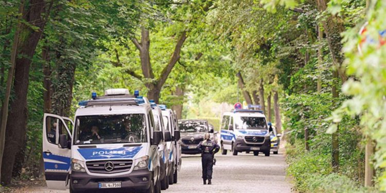 Berlin’de aslan avı