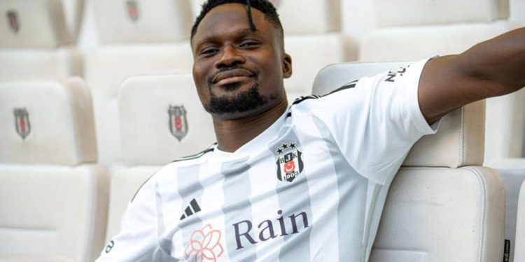 Beşiktaş’ın yeni transferi Amartey: Ghezzal, Boateng ve Mensah’ı arayıp bilgi aldım