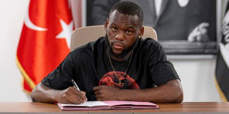 Beşiktaş’ın yeni transferi Onana: Gelmeden Aboubakar ile görüştüm