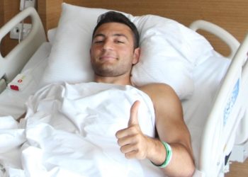 Beşiktaşlı futbolcu Emrecan Uzunhan ameliyat oldu! Darbedilmişti…