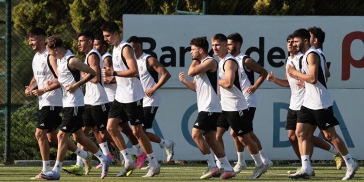 Beşiktaş’ta Kerem Atakan Kesgin ve Emrecan Bulut: Şampiyonluk kupasını istiyoruz