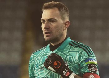 Beşiktaş’ta Mert Günok’un mukavelesi uzatıldı!